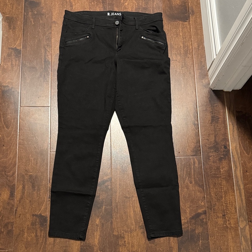 Women's Black Skinny Jeans